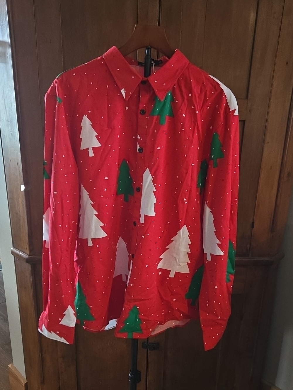 Men's Red Holiday Tree Print Button-Up Shirt